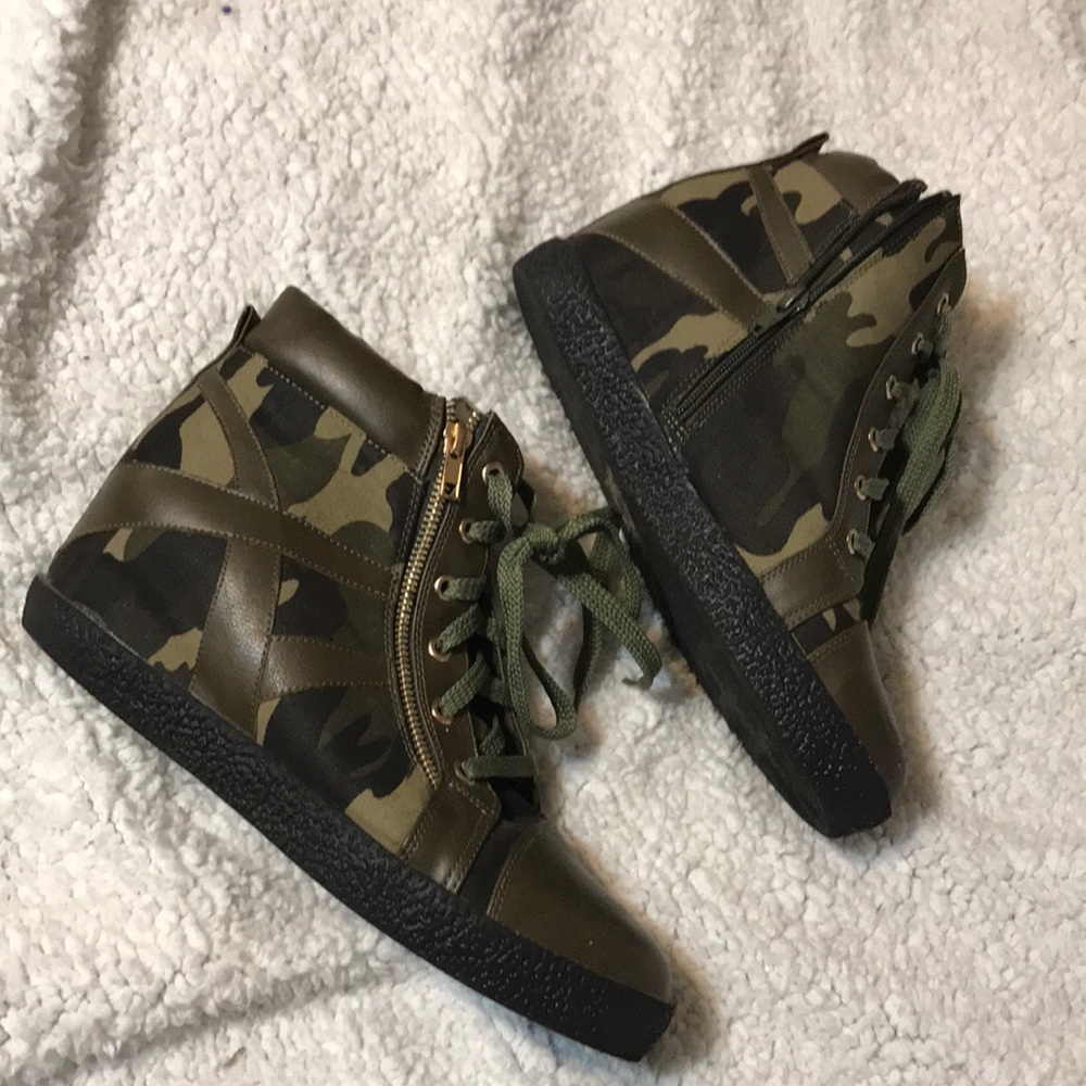 Camo yoki wedges